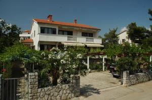 Apartmaji Jurina KRK