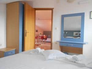 Apartmaji Familia makarska