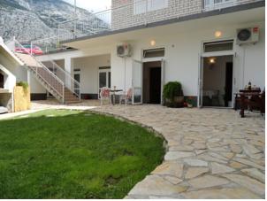 Apartmaji Anica Gabriela makarska