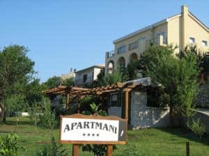 Apartmaji Laura senj